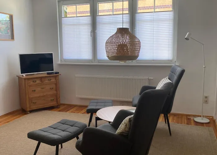 Im Dreiseitenhof * グロースレッシェン